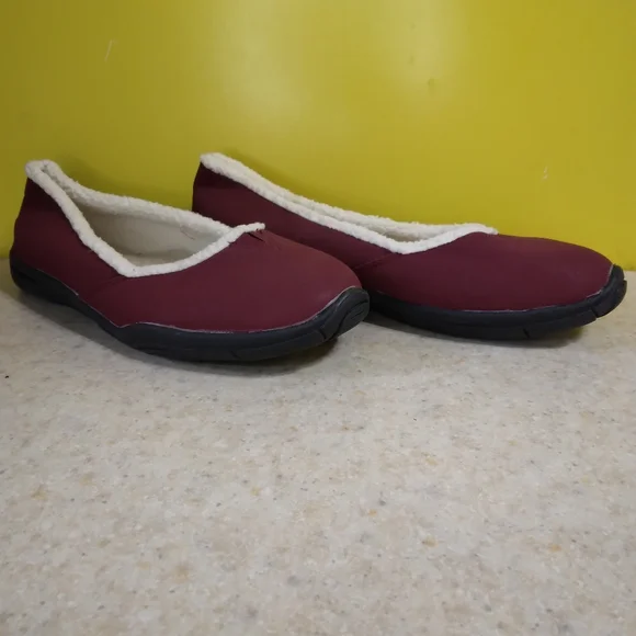 Comfort Well Slip Away Women's Fleece Lined Walking Shoe/ Loafer/ Flats size 8W - Picture 3 of 8